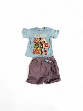 Marvel Avenger Light Blue Graphic Tee with Dark blue  Shorts size 12 months